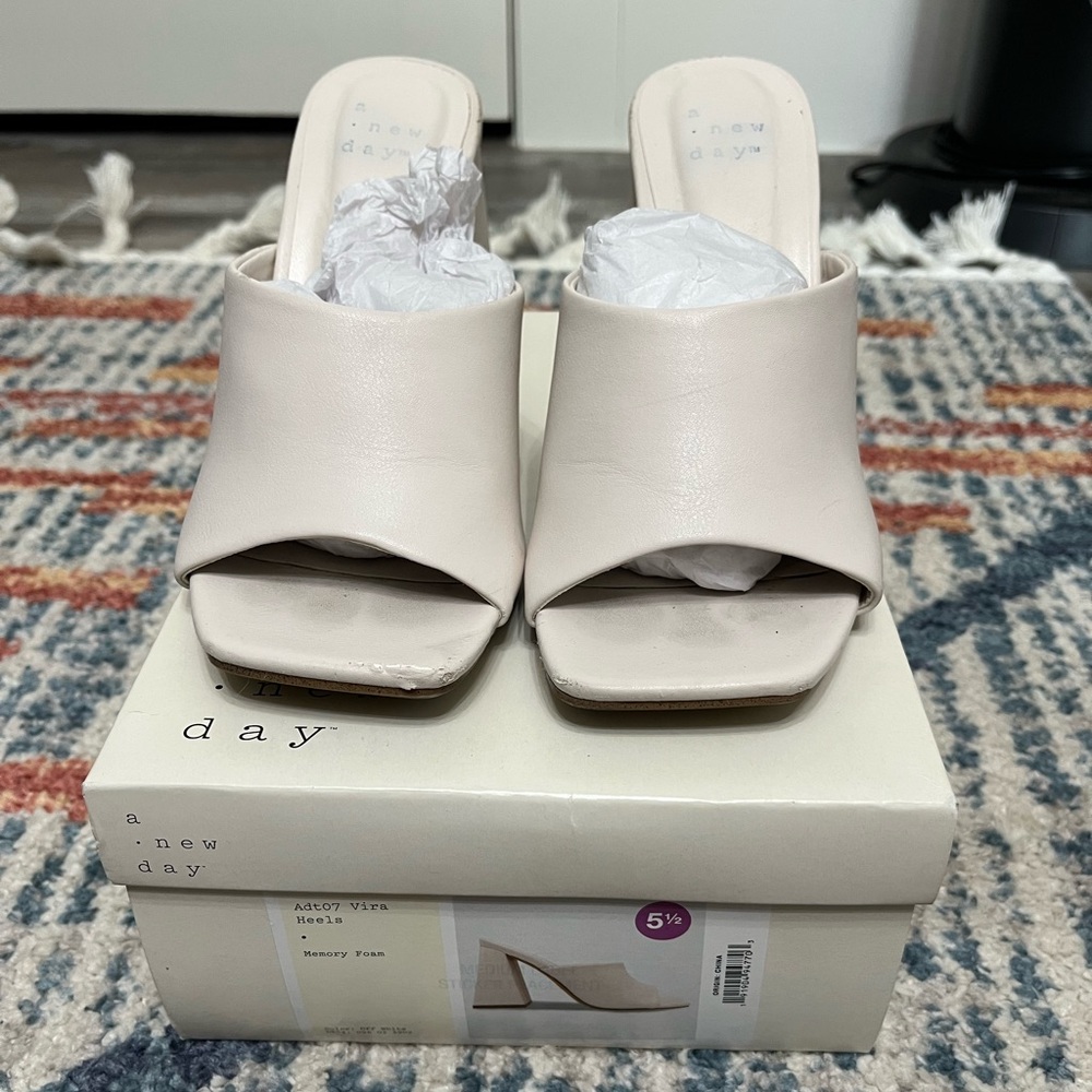 a . new day Vira Heels